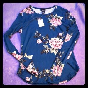 Long sleeve rue 21 shirt